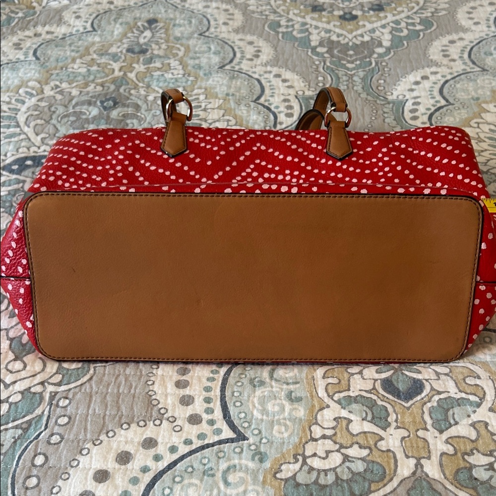 Diane Von Furstenberg Red and White Leather Tote with Pouch - Picture 12 of 14